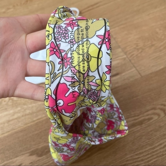 NEW Floral Wrap Bikini Swimsuit - S - Picture 6 of 11